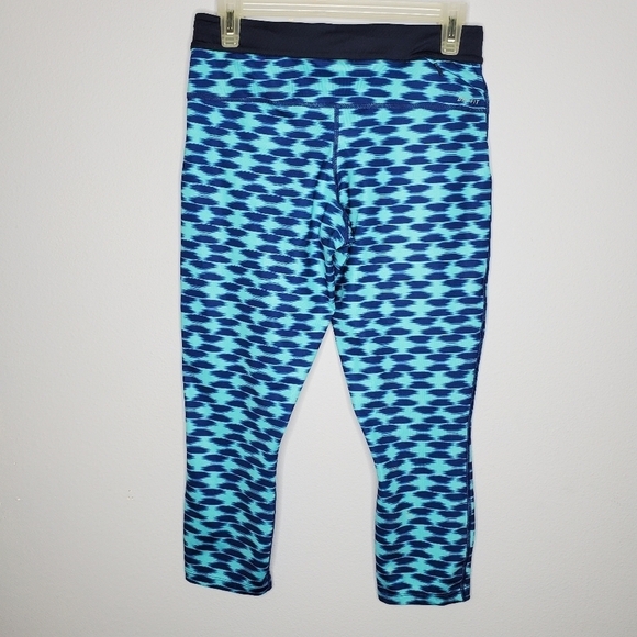 Nike Dri-Fit Blue Printed Run Relay Crop Leggings - Picture 7 of 12